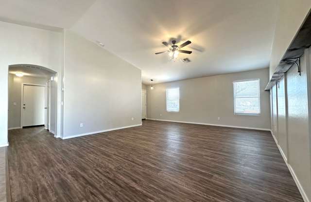 11820 W Banff Ln Gallery 3