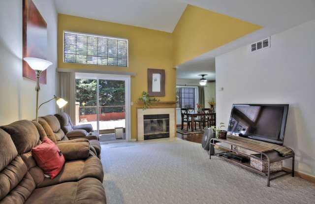 Lovely 2 Story Townhouse in Pinole, CA on cul de sac... Gallery 3