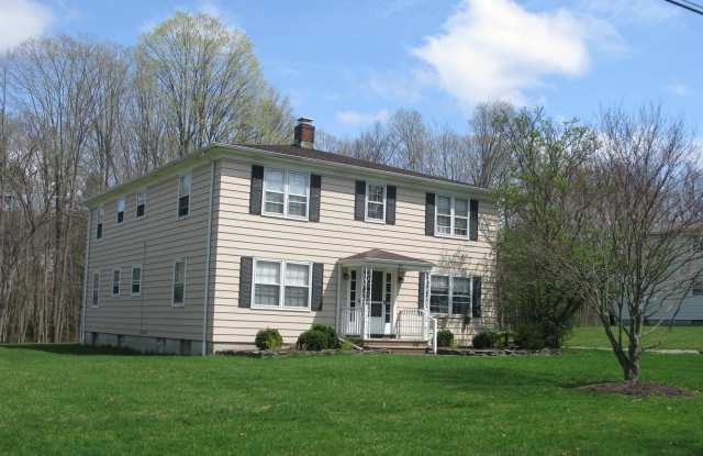 121 Pocono Rd - 121 Pocono Road, Fairfield County, CT 06804