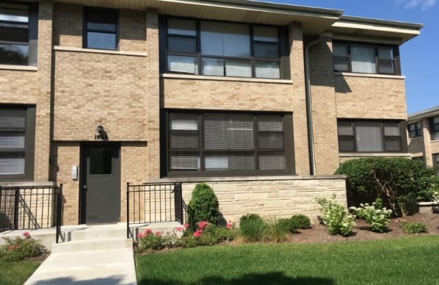 1934 Linden Ave 1934 B - 1934 Linden Avenue, Highland Park, IL 60035