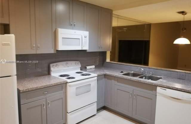 6985 NW 29th Ln photos photos