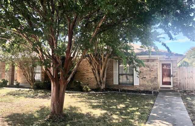 7462 Queensbury Circle Gallery 2