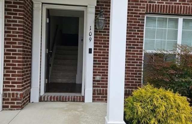 109 KRAMER CT Gallery 4