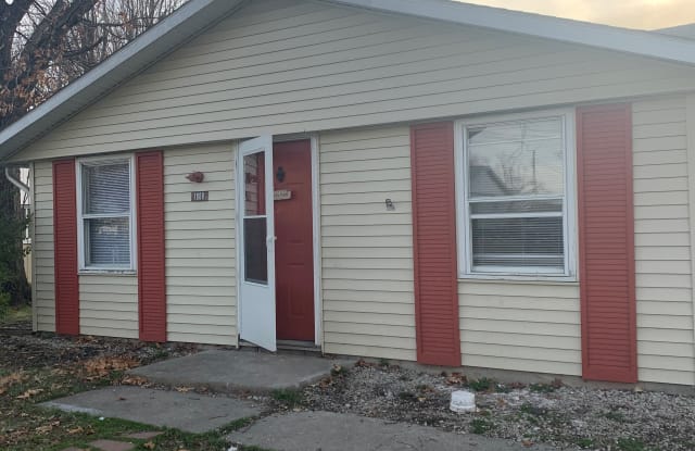 1808 Woodbine Dr - 1808 Woodbine Drive, Anderson, IN 46011