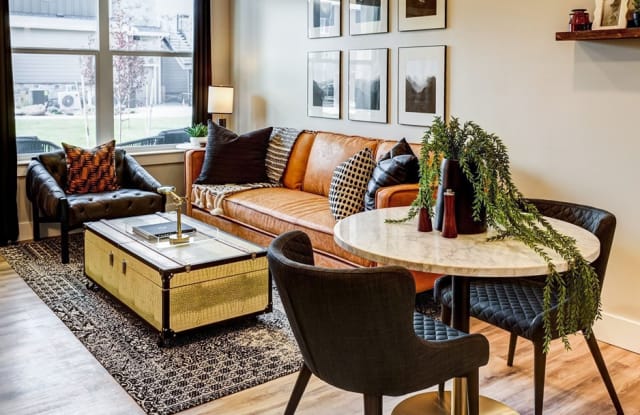 Icon Apartment Homes at Ferguson Farm Gallery 4
