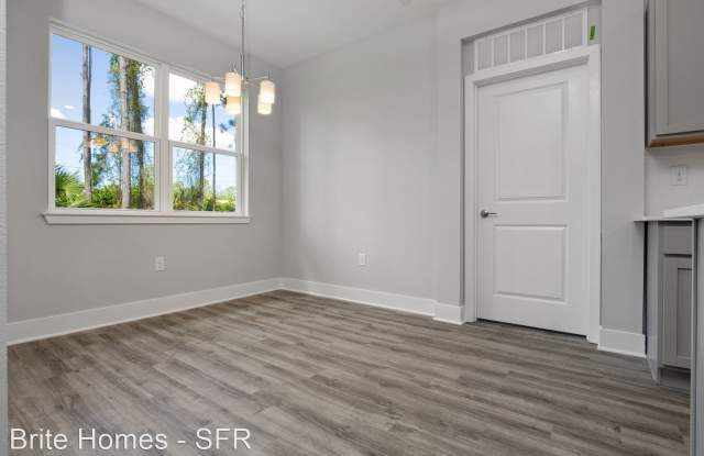 141 Tile Ave SW Gallery 2