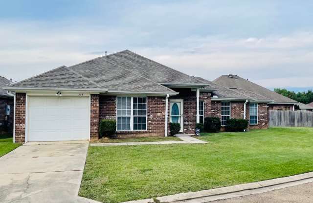 3 bed, 2 bath Home for Rent in Pearl! - 306 David Cove, Pearl, MS 39208