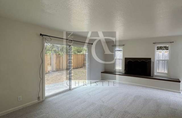 Central Live Oak Duplex 4br/2.5ba Gallery 4
