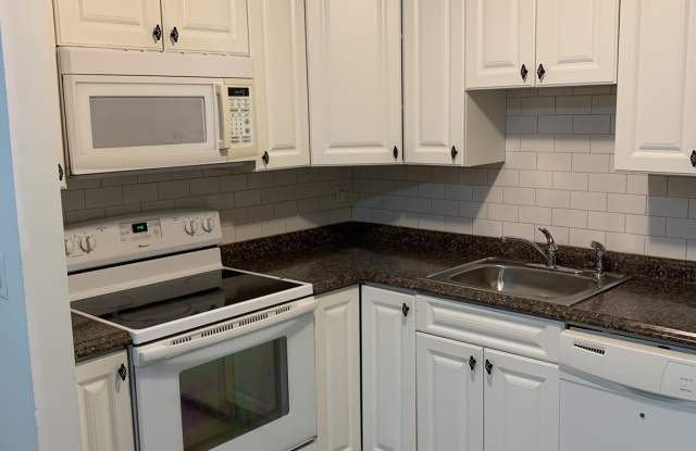 10 Scottfield Road - 1 photos photos