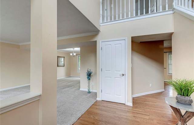 13451 WINAMAC Court Gallery 3