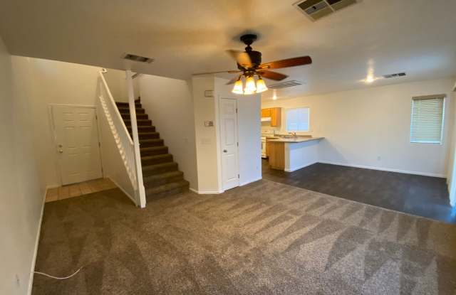 4 Bedroom House! Gallery 3