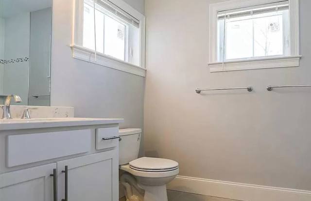 New 4 bed 3 Bath in Brighton (BC) Gallery 4