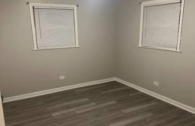 14502 Cottage Grove Avenue Gallery 3