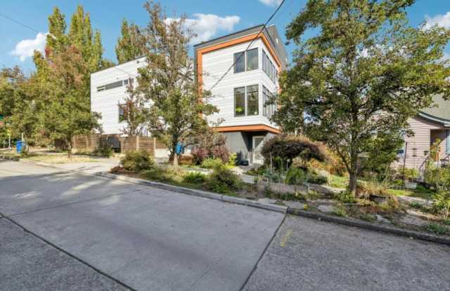 1506 S Hill St Gallery 2