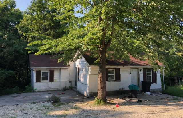 1905 Virginia Mines Rd - 1905 North Virginia Mines Road, Franklin County, MO 63077