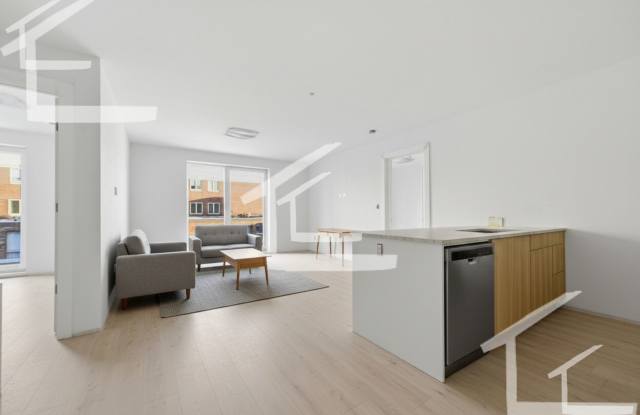 Charming 1 Bedroom -No  Broker Fee photos photos