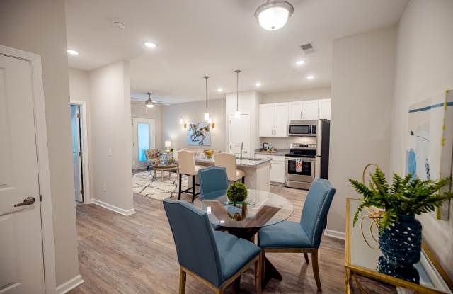 Grand Oaks Apartments photos photos
