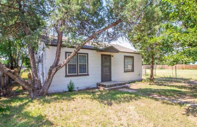 Coming Soon!!! Remodeled 2/1 in Great Location! - 2909 Duke Street, Lubbock, TX 79415