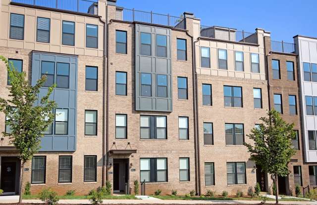 Pet-Friendly Brookhill Commons Townhome-Style Condo photos photos