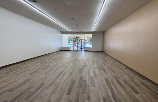 1208 Main Street - 1208 Main Street, Delano, CA 93215