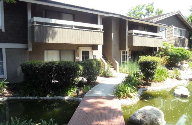 Bright Second Story Studio 1 Bath 1 Parking Carport with on site EV charging Station Gallery 3