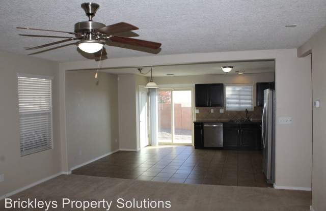 241 El Camino Loop NW Gallery 4