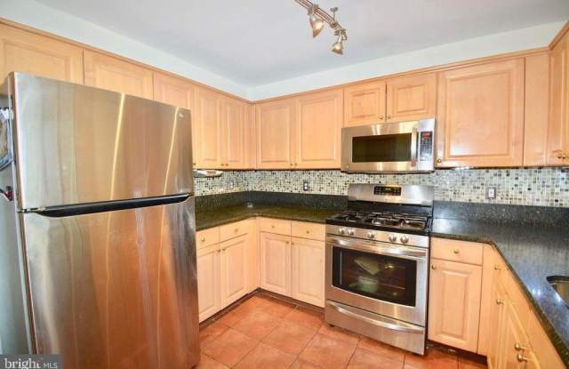 4323 RUNABOUT Lane Gallery 4