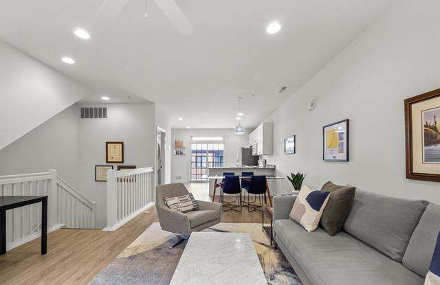 430 LEWIS Court Gallery 4