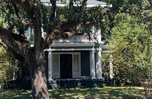 1574 Dauphin St photos photos