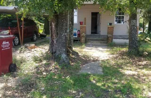 Charming 2BR House in Crestview photos photos