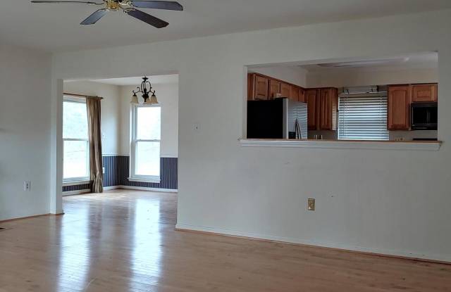 3681 RED BUD COURT Gallery 2