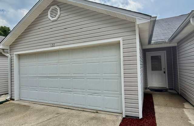 Cute 2 Bedroom 2 Bathroom 2 Car Garage Townhome For Rent! photos photos