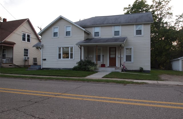 66 St Joe St - 3 photos photos