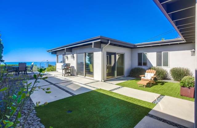 Stunning Ranch-Style Home with Breathtaking Panoramic Ocean Views photos photos
