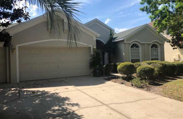 8125 SAINT ANDREWS CIRCLE - 8125 St. Andrews Circle, Orlando, FL 32835