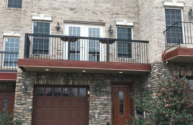 1938 Josephine St. Gallery 2