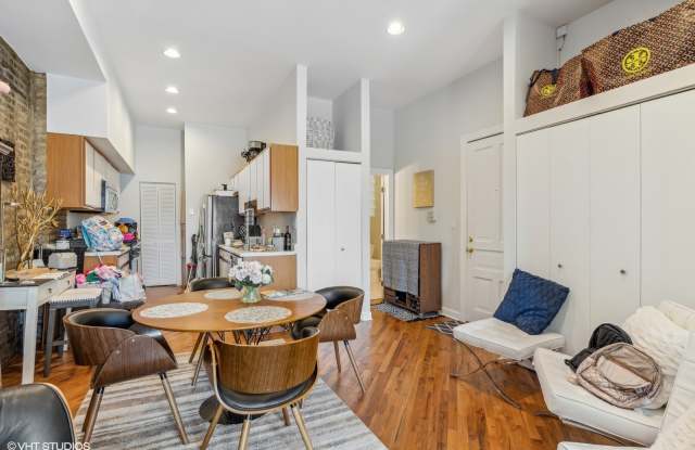 1156 W Grand Avenue Gallery 3