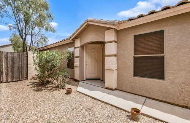 42780 W Sunland Drive Gallery 4