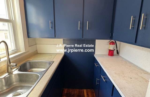 12 Etna Pl. Gallery 2
