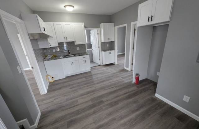 413 River Dr photos photos