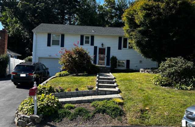 3 Silent Grove Court - 3 Silent Grove Court, Norwalk, CT 06851