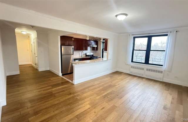 15040 71 ave unit: 4 G - 150-40 71st Avenue, Queens, NY 11367