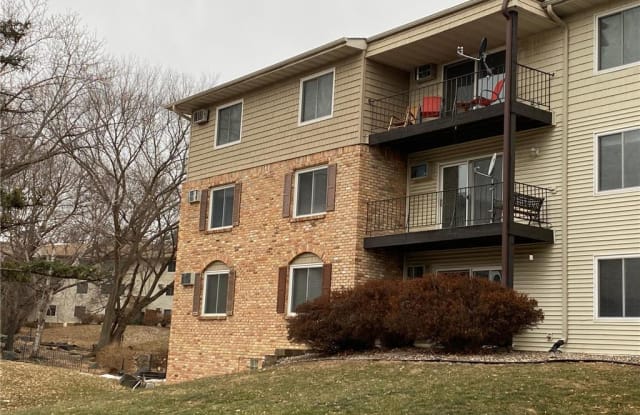 10211 Cedar Lake Road - 10211 Cedar Lake Road, Minnetonka, MN 55305