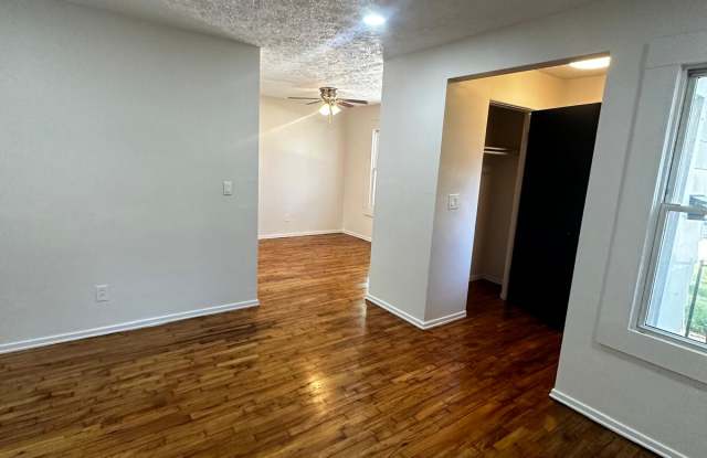 1729 West 12th Street photos photos