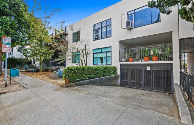 8220 West Norton Apartments photos photos