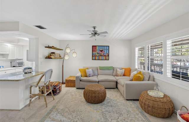 650 PINELLAS POINT Drive S Gallery 3