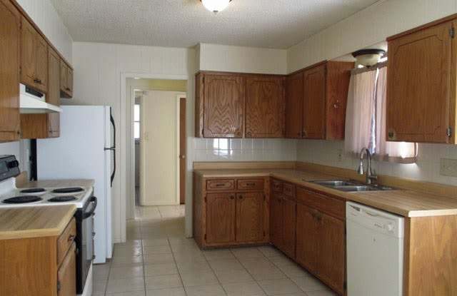 105 Lantana Gallery 4