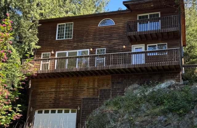 Guemes Island 3 Bed, 2.5 Bath with Partial View photos photos