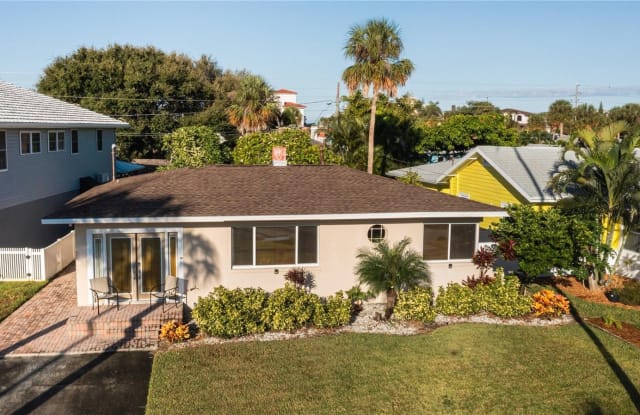 732 BRUCE AVENUE - 732 Bruce Avenue, Clearwater, FL 33767