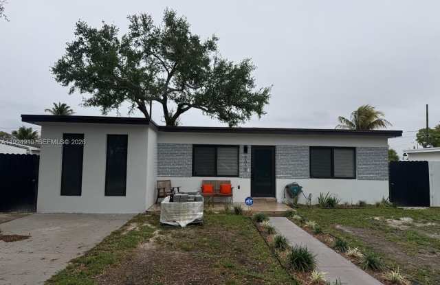 6619 SW 2nd Ct photos photos